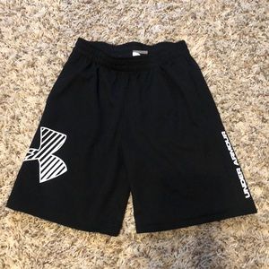 Under Armour boys shorts size 7